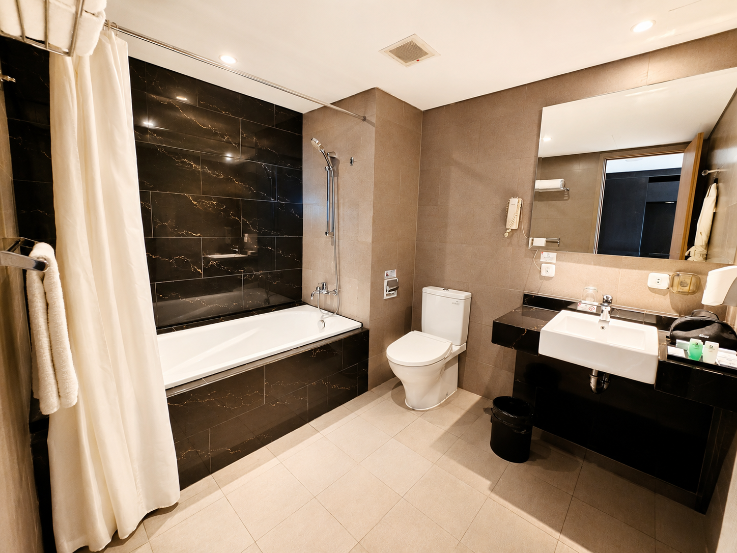 Bathroom Executive1